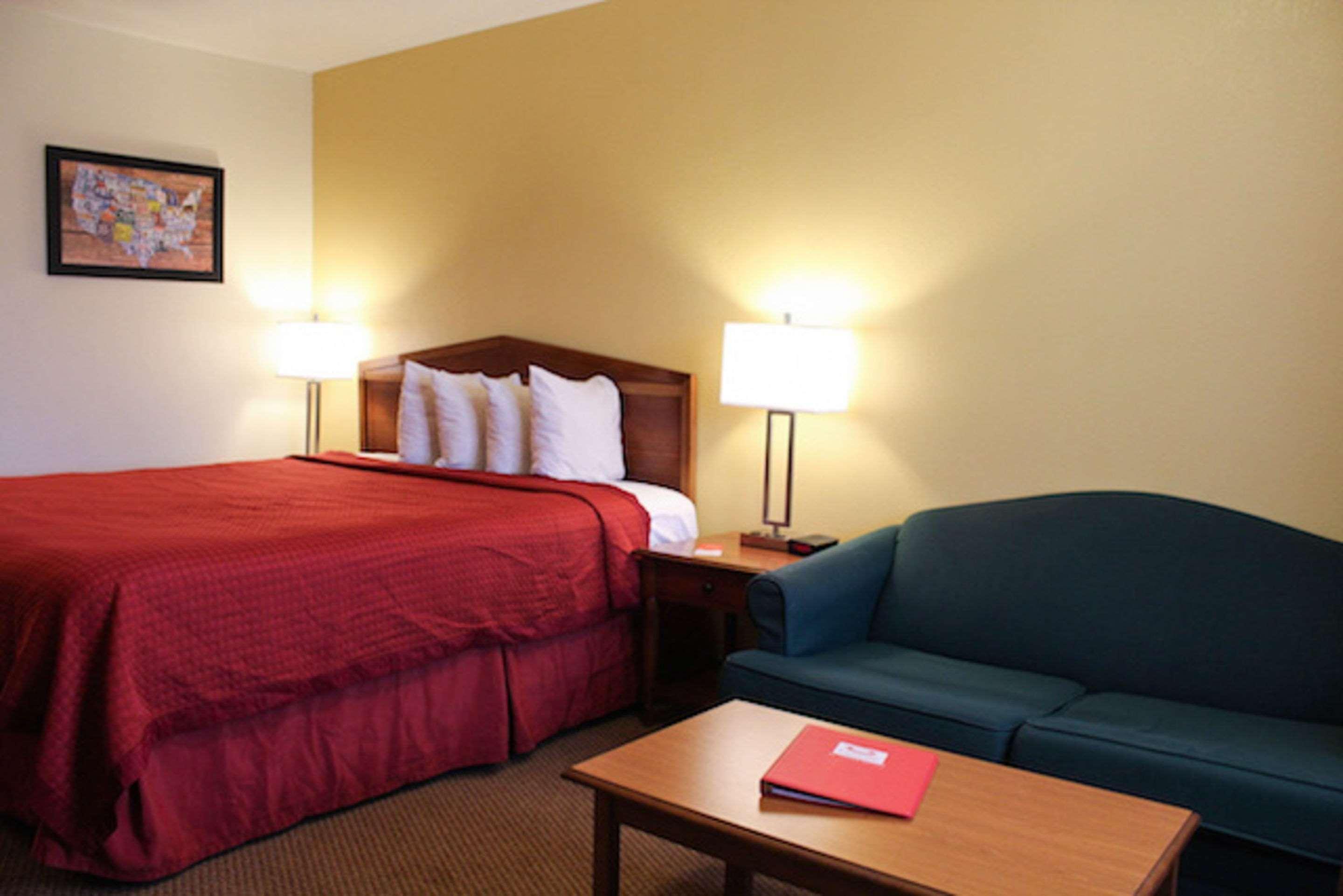 Econo Lodge Inn & Suites Lodi - Wine Country Area Exterior photo